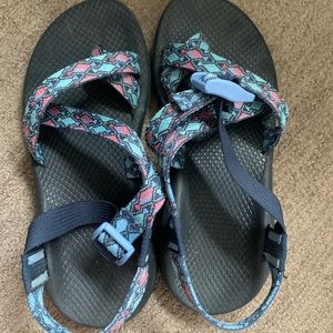 Chacos single strap with toe loop, size 8 - blue, green, and red/pink colors